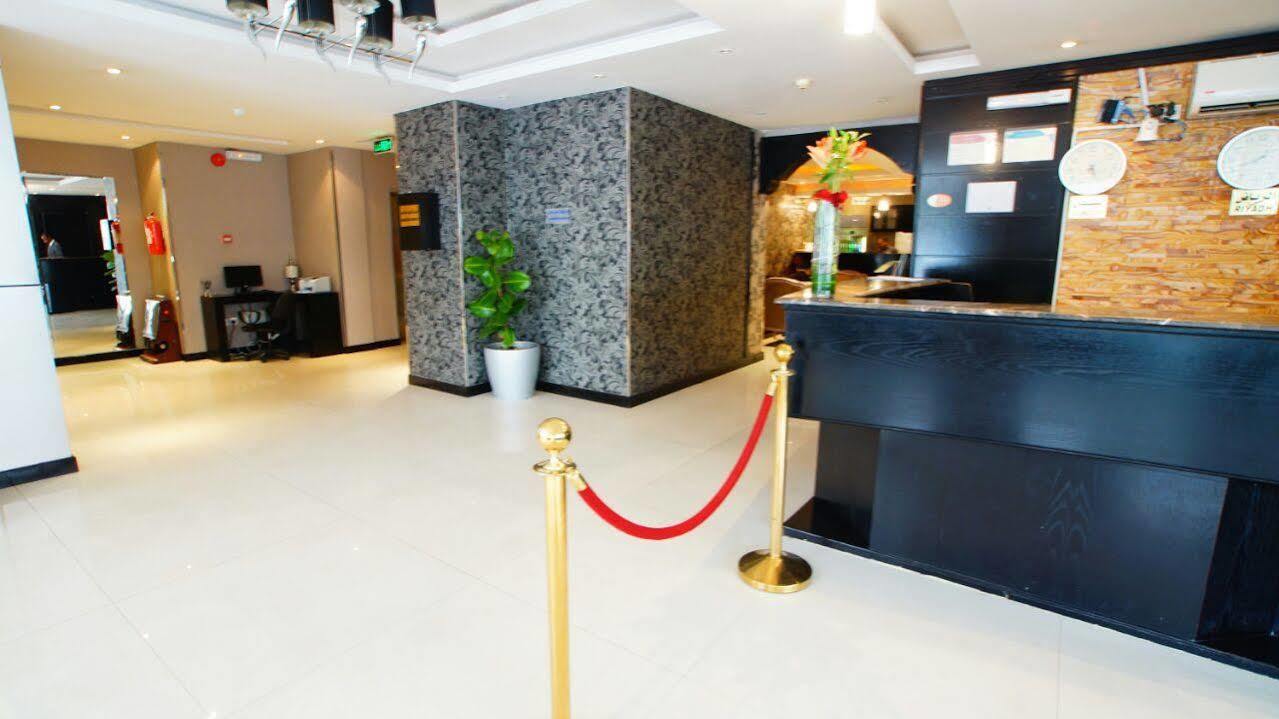 Al Muhaidb Al Diwan - Al Olaya Riyadh Luaran gambar