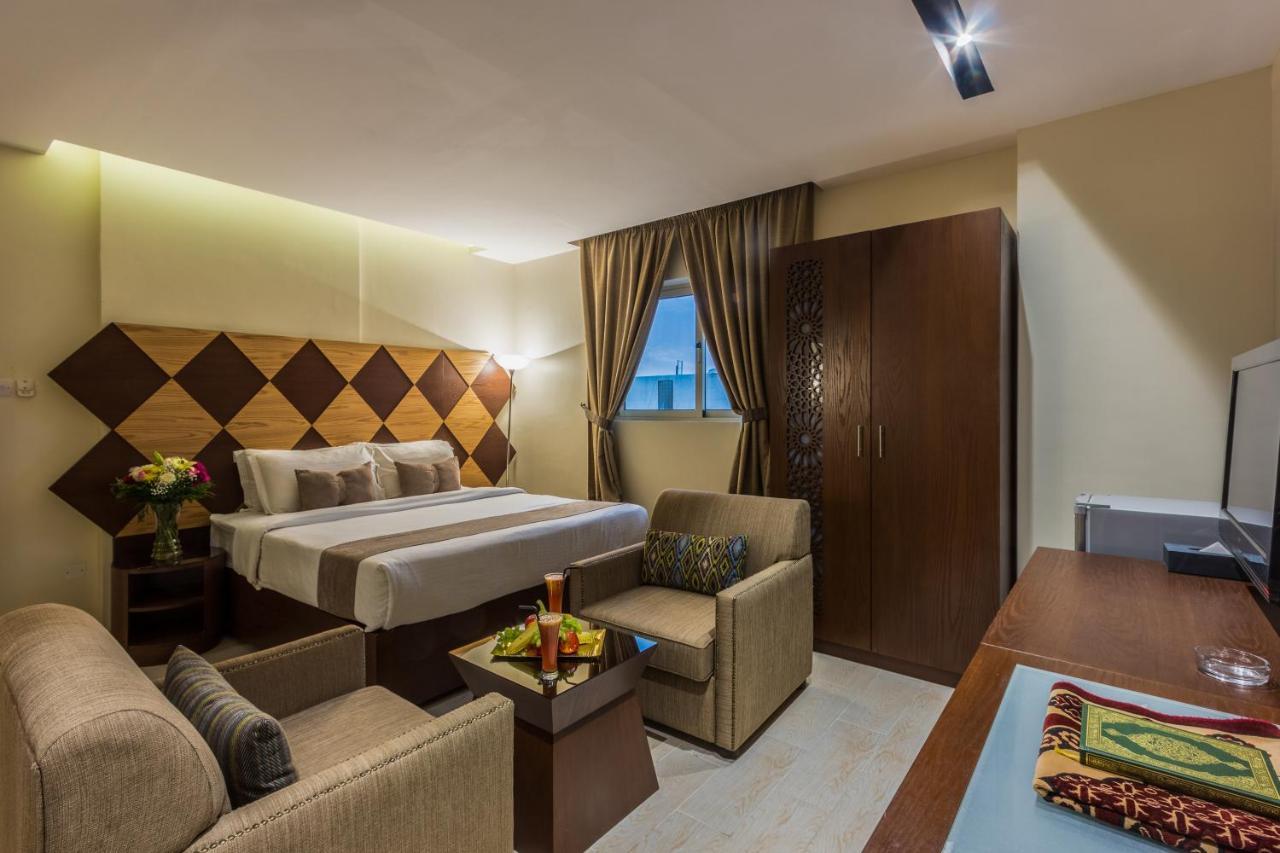 Al Muhaidb Al Diwan - Al Olaya Riyadh Luaran gambar