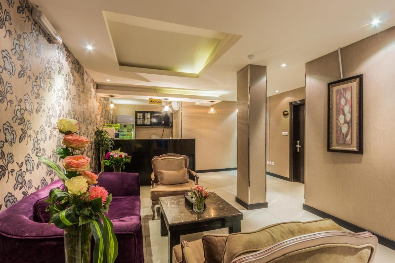 Al Muhaidb Al Diwan - Al Olaya Riyadh Luaran gambar
