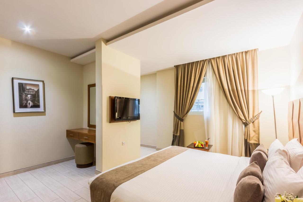 Al Muhaidb Al Diwan - Al Olaya Riyadh Luaran gambar