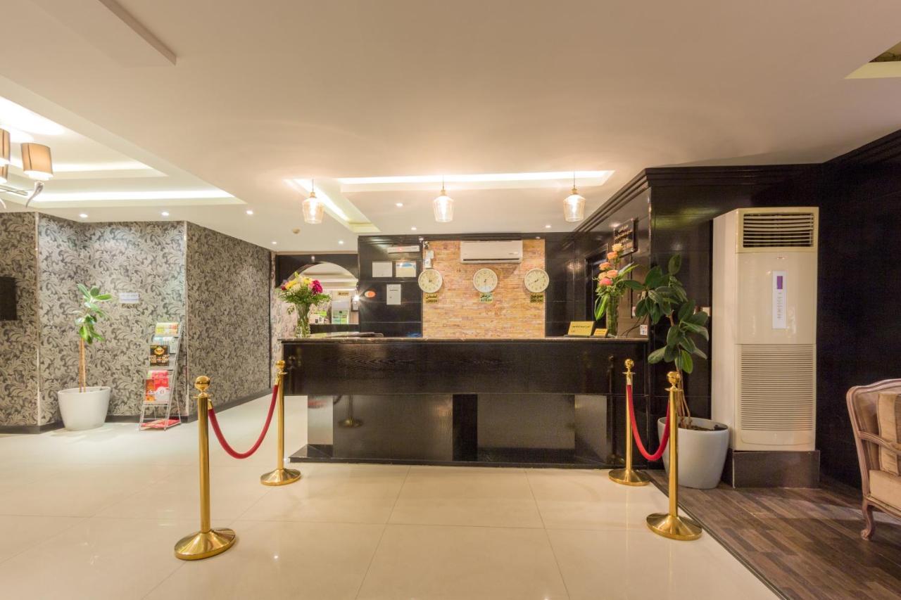Al Muhaidb Al Diwan - Al Olaya Riyadh Luaran gambar